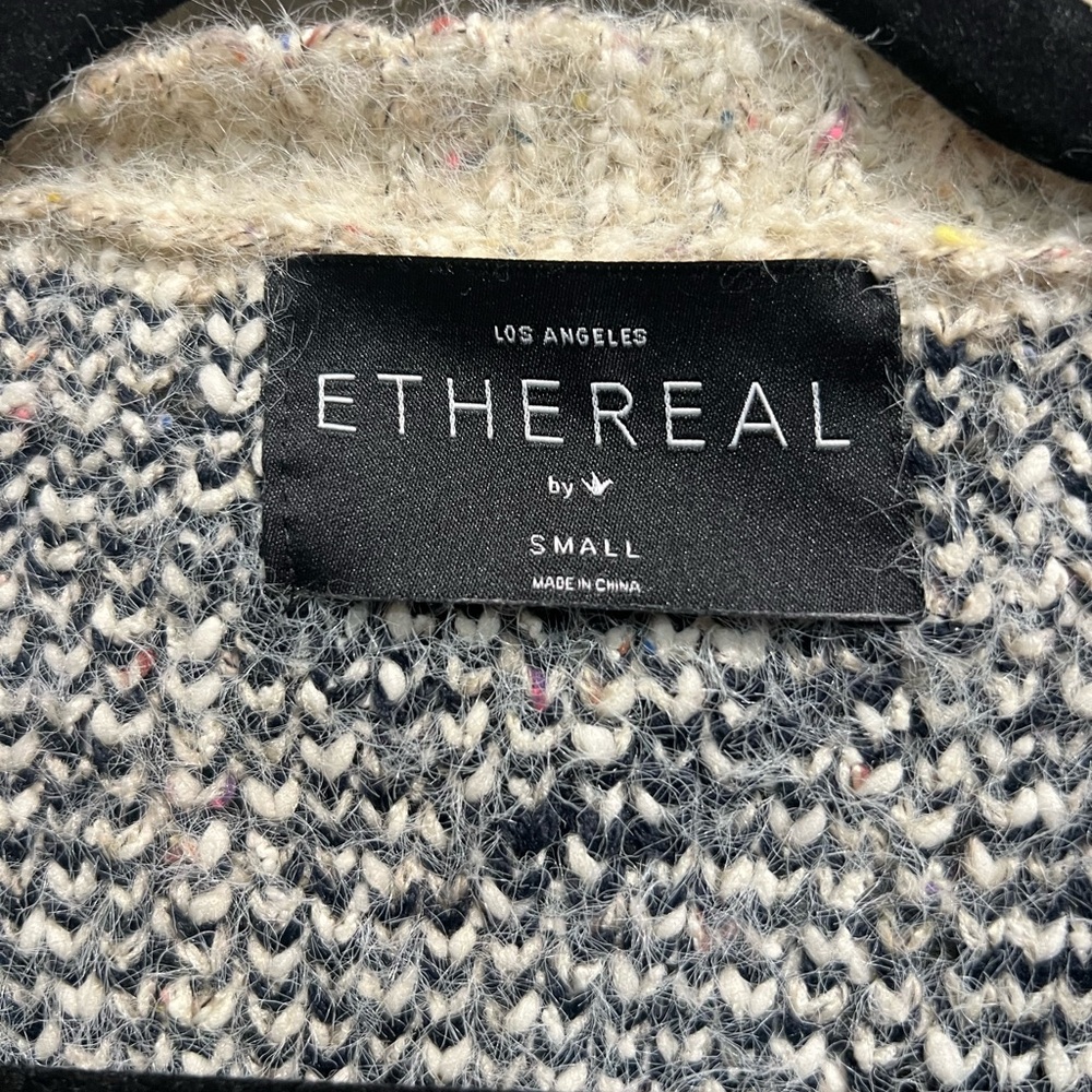 Multicolored Patterned Women's Sweater - image 3